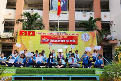 NGÀY HỘI ĐỌC SÁCH - CHỦ ĐỀ: "THẮP LÊN NGỌN LỬA TRI THỨC"